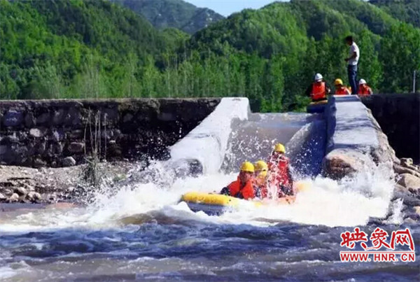 本周末雙溪漂流+臥龍谷一日游 給你刺激體驗